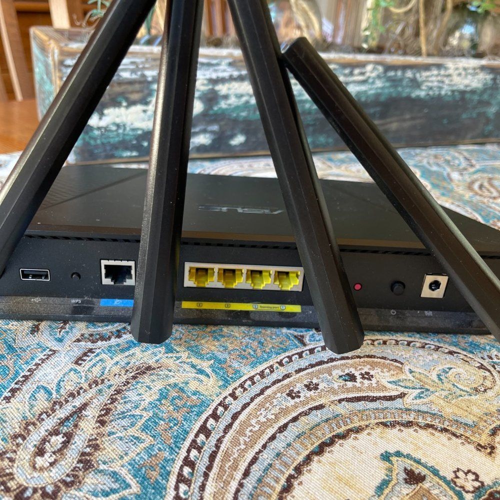ASUS Dual Band Wireless AC Router model RT-8C87R- works, with cable - Picture 6 of 9
